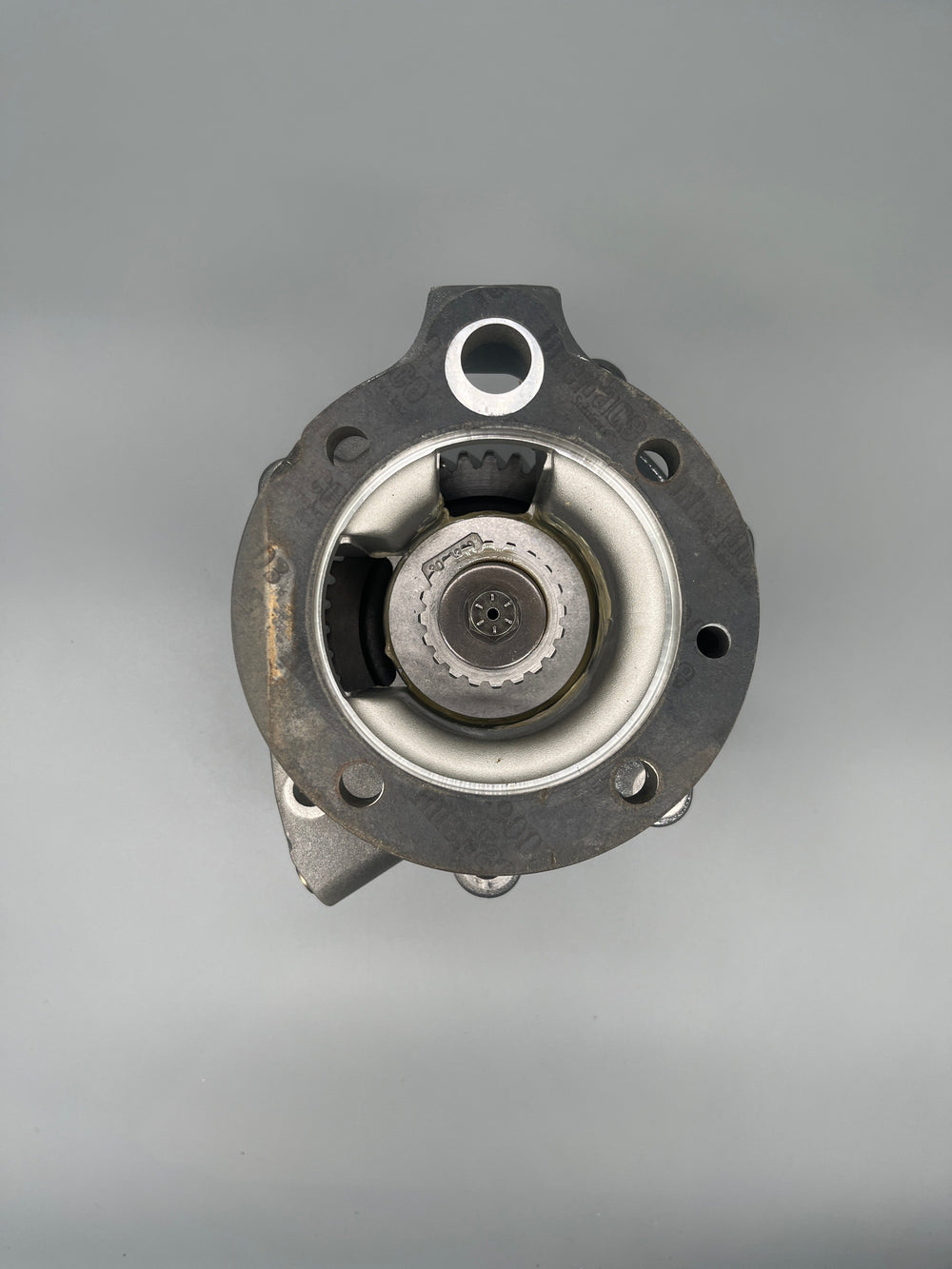 Antriebswelle Kraftstoffpumpe 3896045 – Welle (Drive)